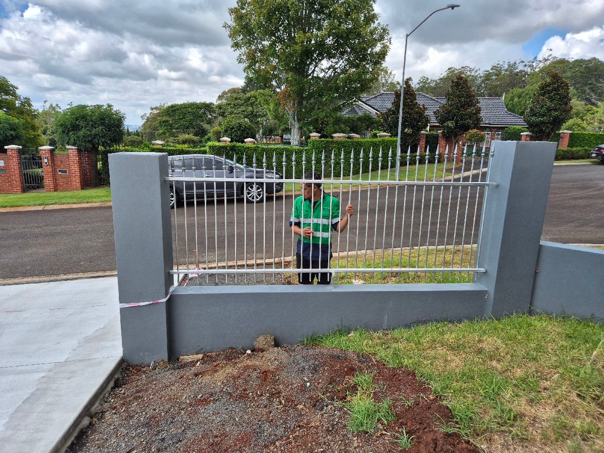 in progress Black Powder-coated Aluminium Action Shot – Gates + Fencing, Middle Ridge