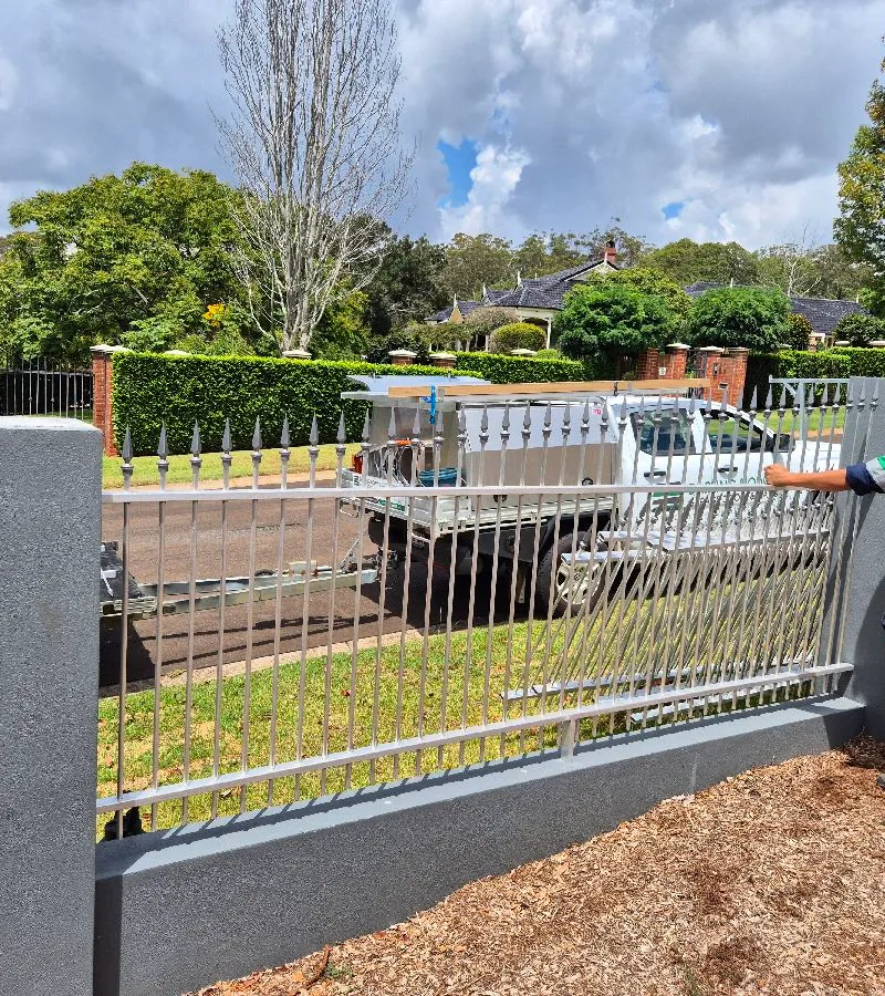 in progress Black Powder-coated Aluminium Action Shot – Gates + Fencing, Middle Ridge
