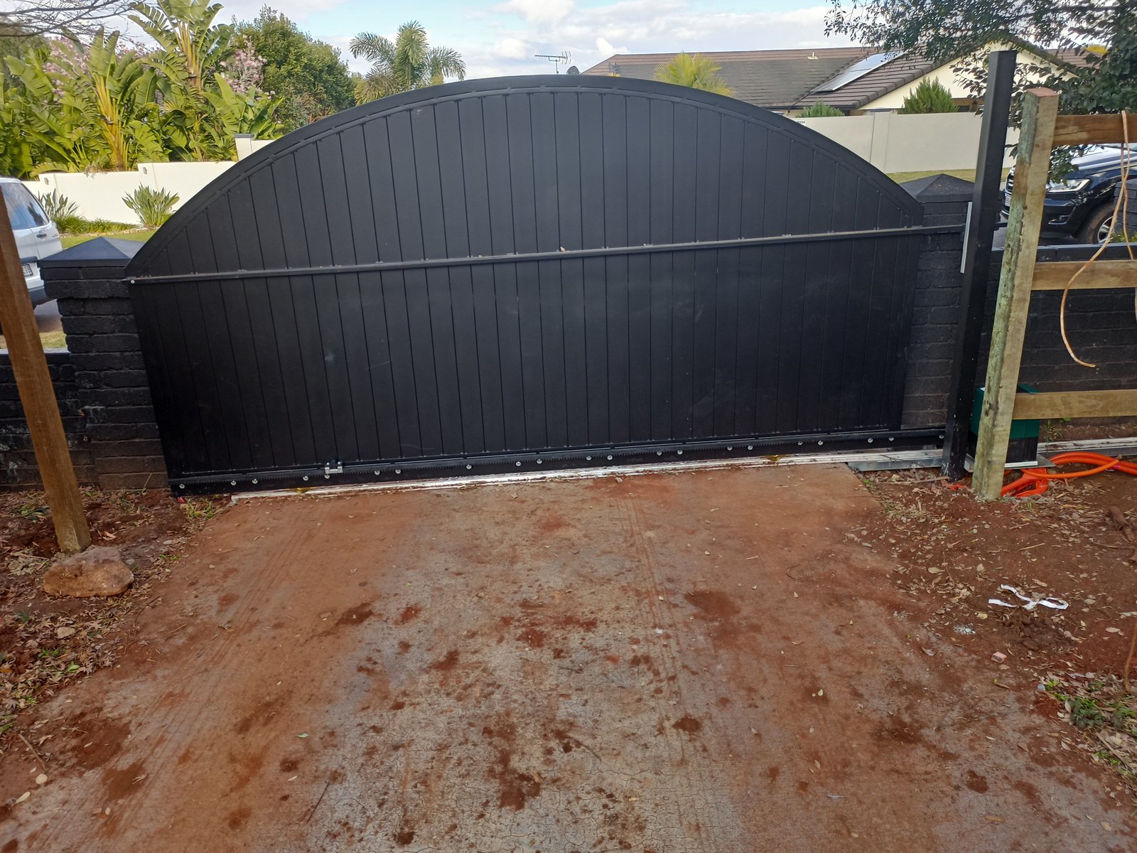 after Black Powder-coated Aluminium Sliding Gate – INSTALL: Aluminium Sliding Gate + 240V Centsys Motor, Middle Ridge