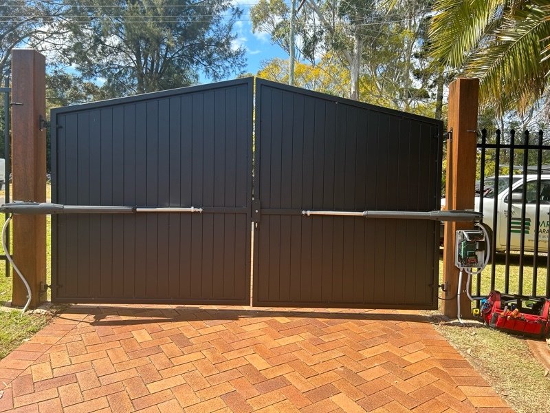 after Black Powder-coated Aluminium Swing Gate – CARPORT GATES, Middle Ridge