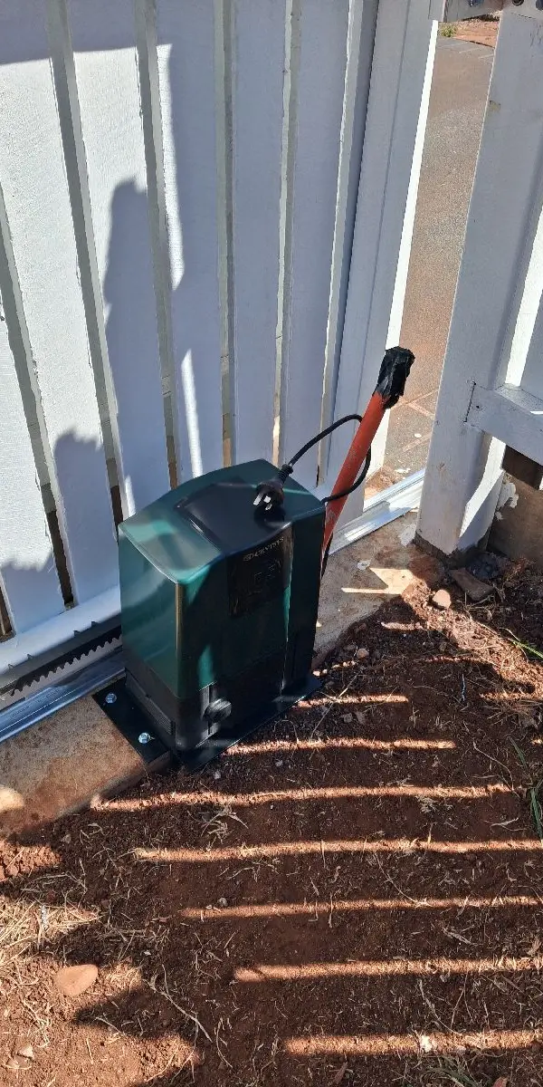 after White Powder-coated Steel Motor – Steel Frame + Motor (builder palings), East Toowoomba