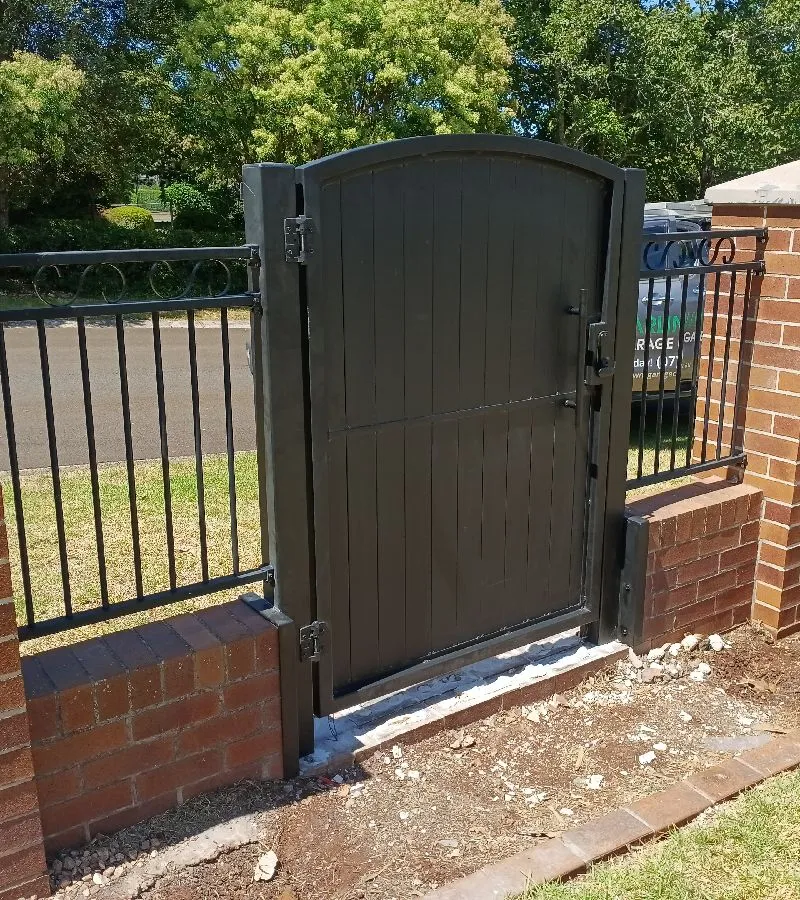 after Black Pro-Texture Black Swing Gate – Custom Arch-Top PA Gate, Middle Ridge