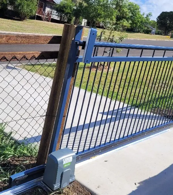 after Dark Blue Powder-coated Aluminium Sliding Gate – Gate Fab + Motorisation, Mount Rascal