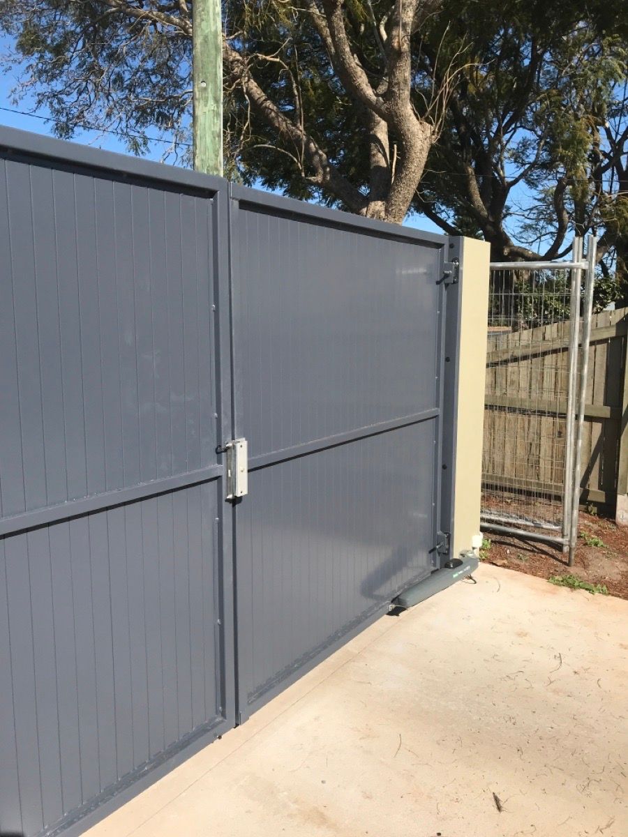 after Mixed Powder-coated Aluminium Swing Gate – 2 x Double Swing + PA Gate, Newtown