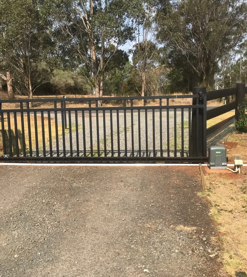 after Black Powder-coated Aluminium Sliding Gate – 2x Receiver, Kleinton