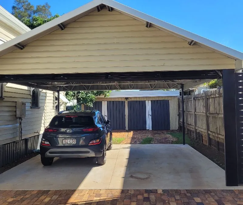 after Black Pro-Texture Black Swing Gate – Bar Grille + Motor, Newtown