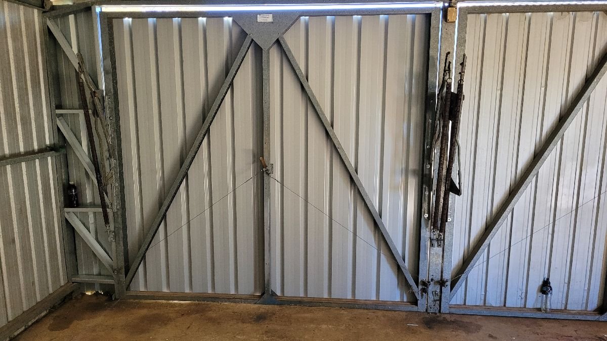 detail Galvanised Galvanised Steel Tilt Door – Tilt Door Damage, Wilsonton
