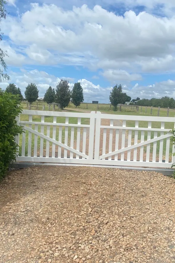 after Pro Texture White Powder-coated Aluminium Sliding Gate – Gate fab, Wyreema