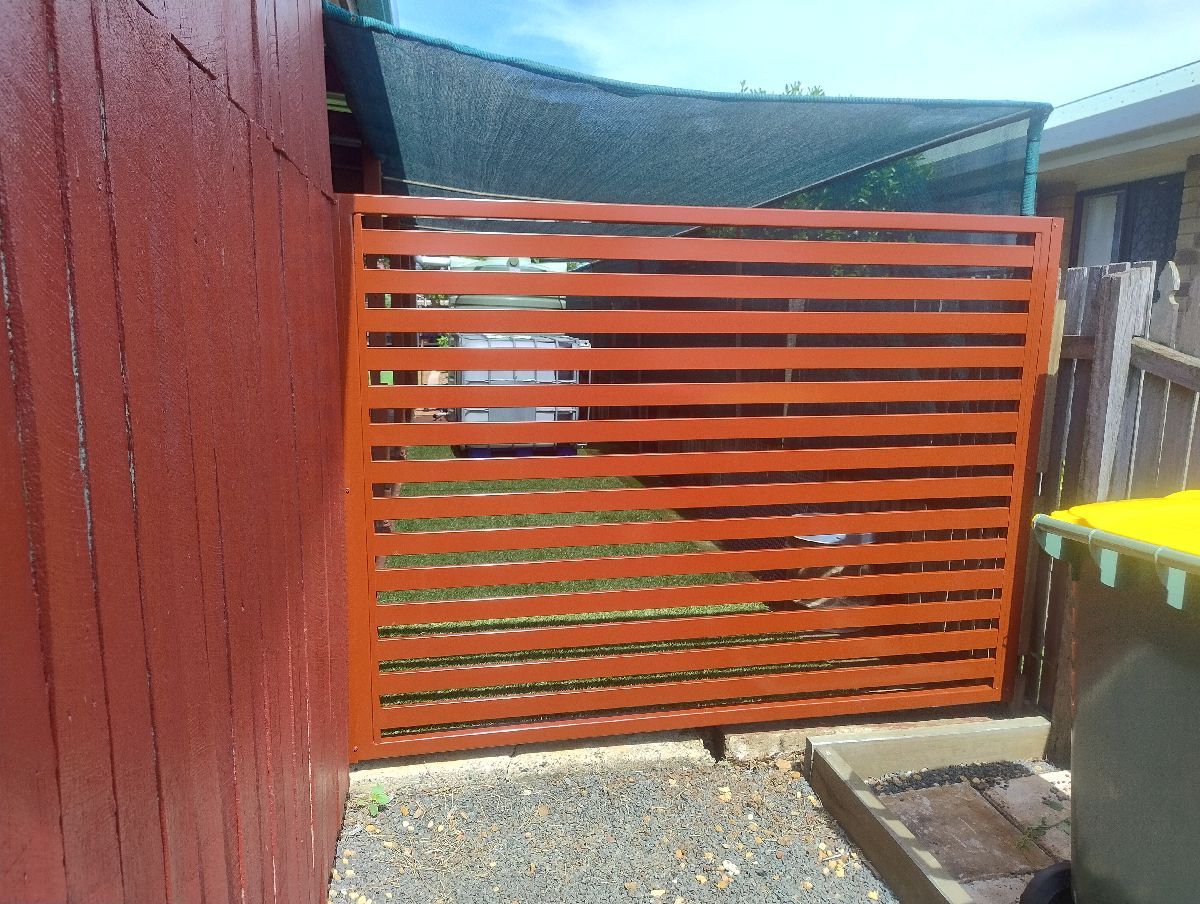 detail Mocha Powder-coated Aluminium Custom Door – Fencing, Oakey