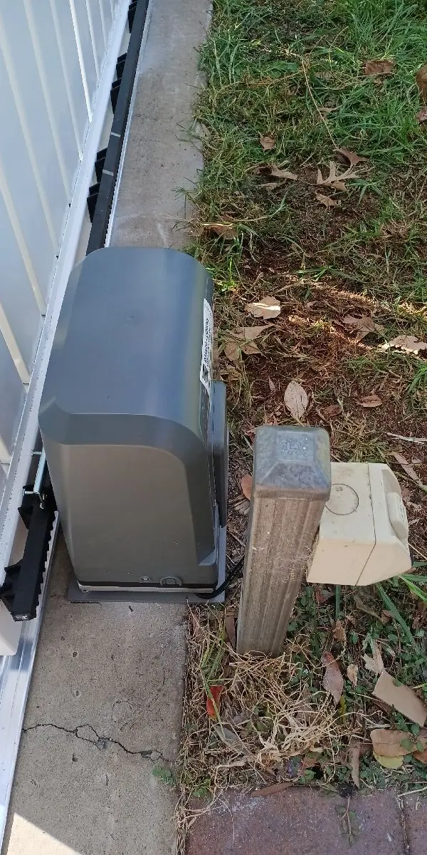 detail White Powder-coated Aluminium Sliding Gate – Slide Gate & Motor, Newtown