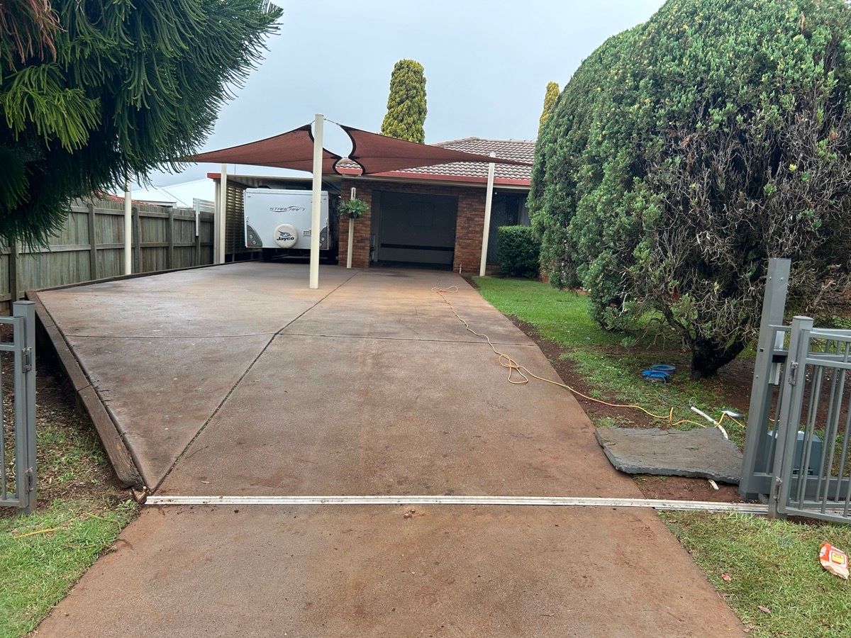 after Mixed Aluminium Sliding Gate – Slide Gate + Motor, Wilsonton Heights