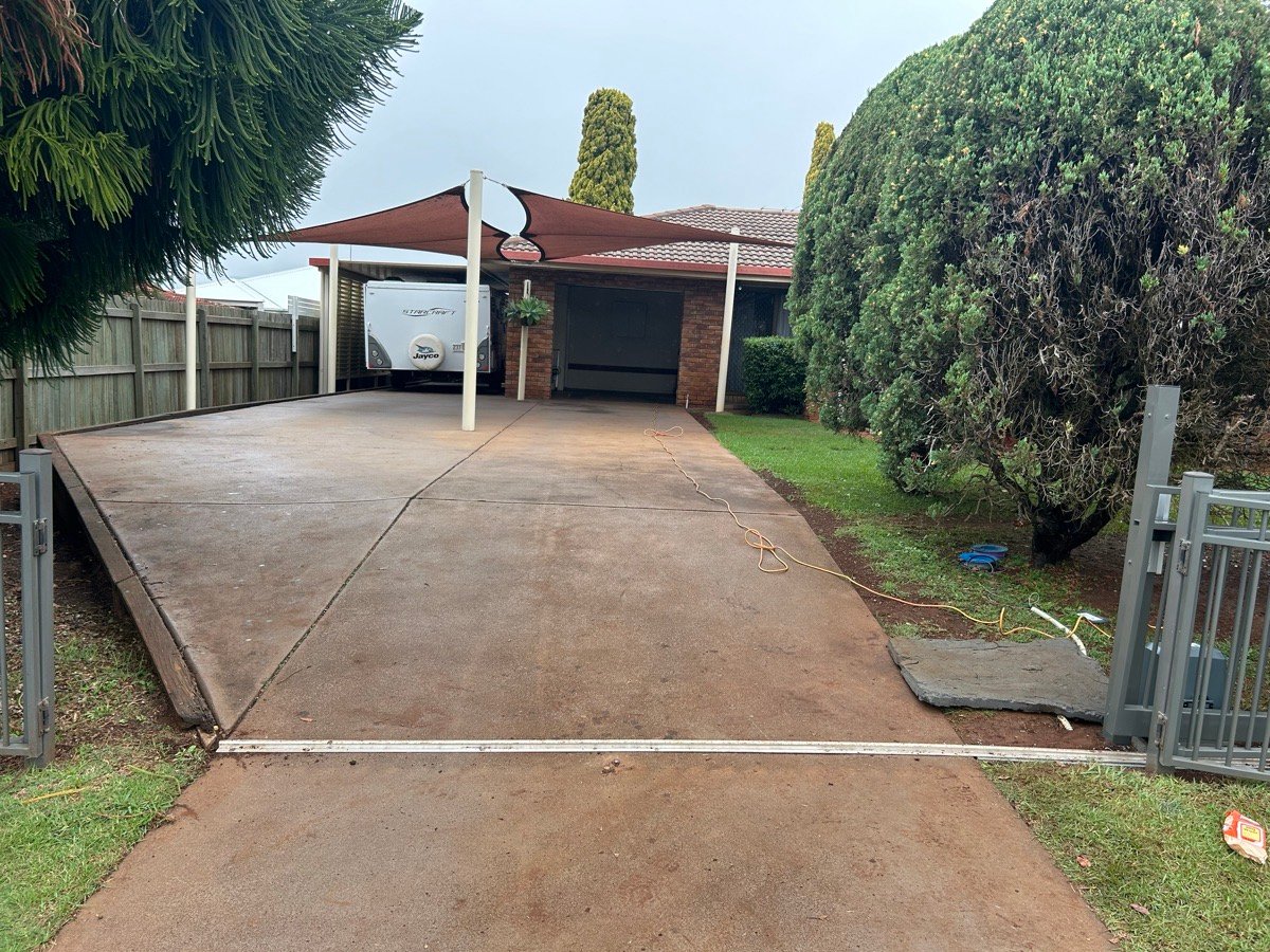 after Mixed Aluminium Sliding Gate – Slide Gate + Motor, Wilsonton Heights