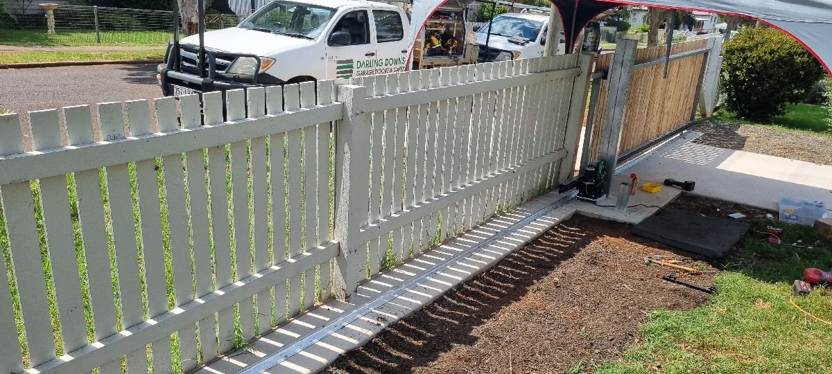after White + Galvanised Colorbond + Galvanised Frame Sliding Gate – Gate + Motor, Newtown