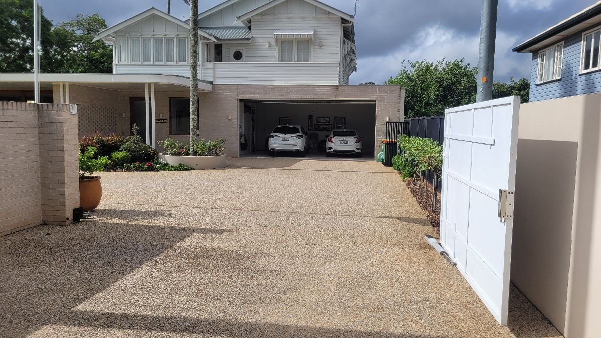 after White Powder-coated Aluminium Sliding Gate – 2026 - GAte Split Repair, Rangeville