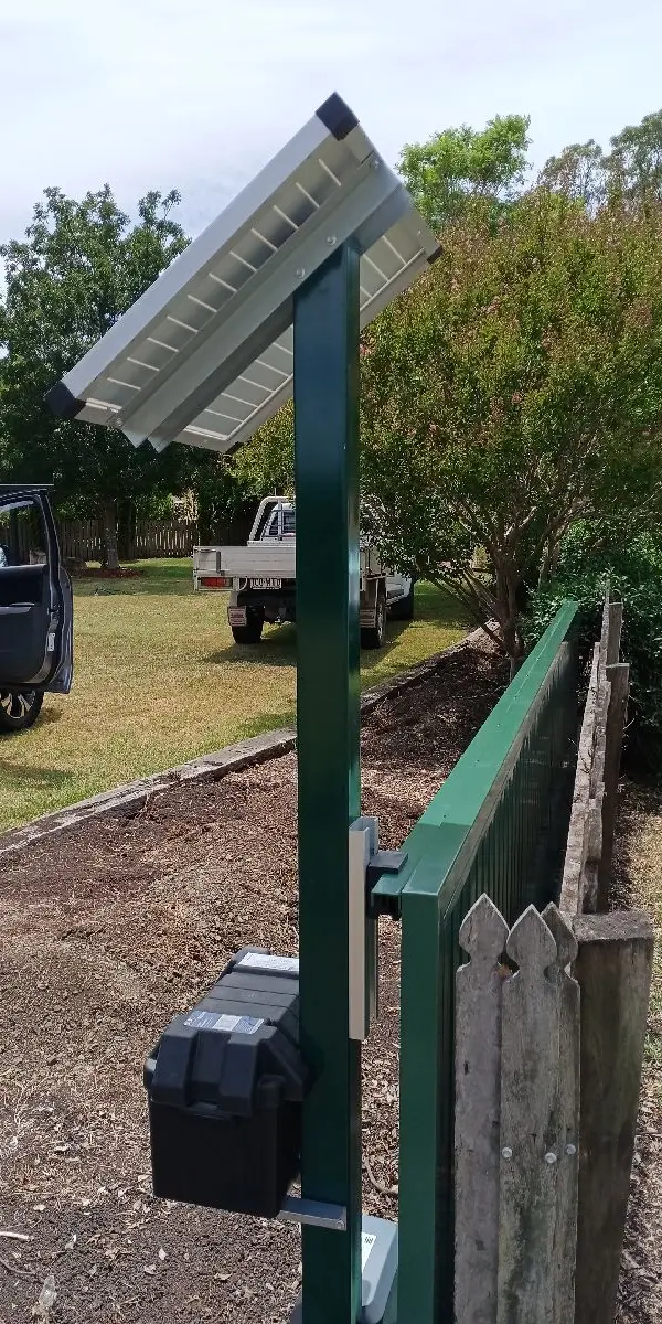 after Mixed Powder-coated Aluminium Motor – Aluminium Sliding Gate Vertical Slat with Solar Auto, Hodgson Vale