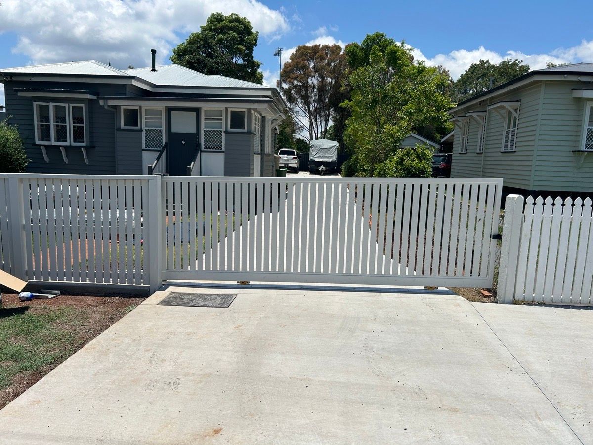 after Surfmist Powder-coated Aluminium Sliding Gate – Gate Fab, Newtown