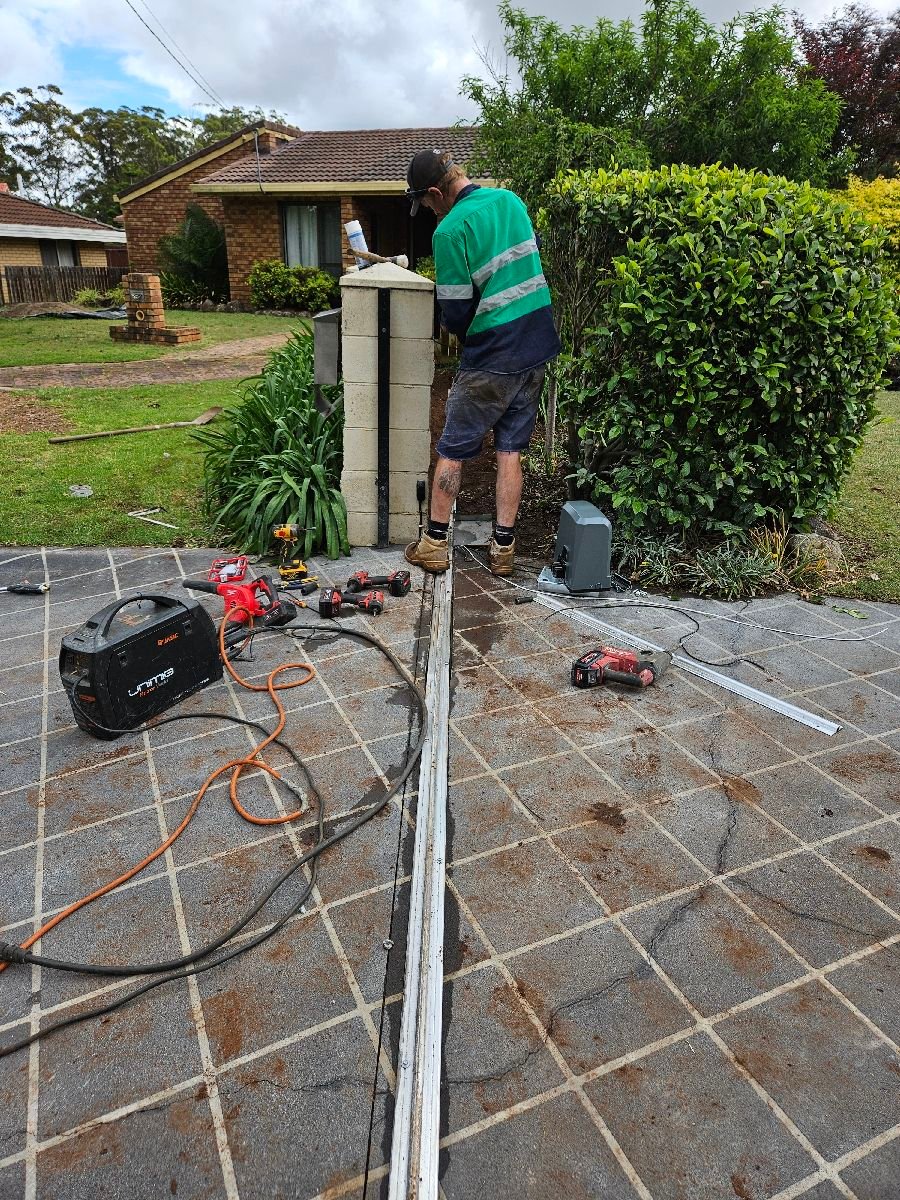 in progress N/A N/A Action Shot – Gate Fabrication + Motorisation, Centenary Heights