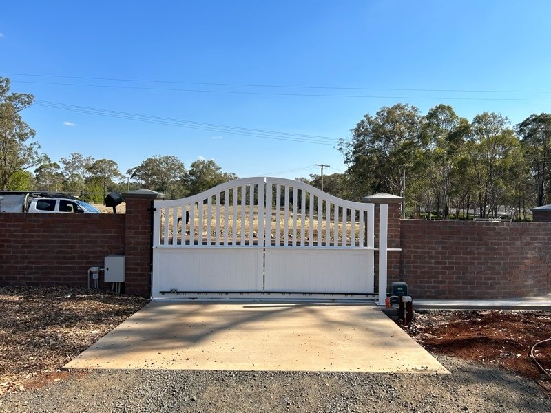 after Pro Texture White Powder-coated Aluminium Sliding Gate – Sliding Gate, Geham