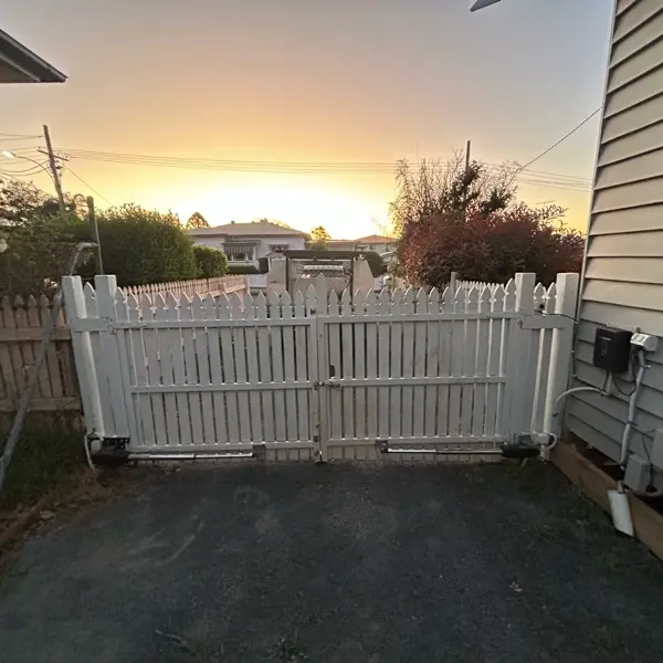 after White Timber Swing Gate – Rotten Gate Post (warranty repair), South Toowoomba