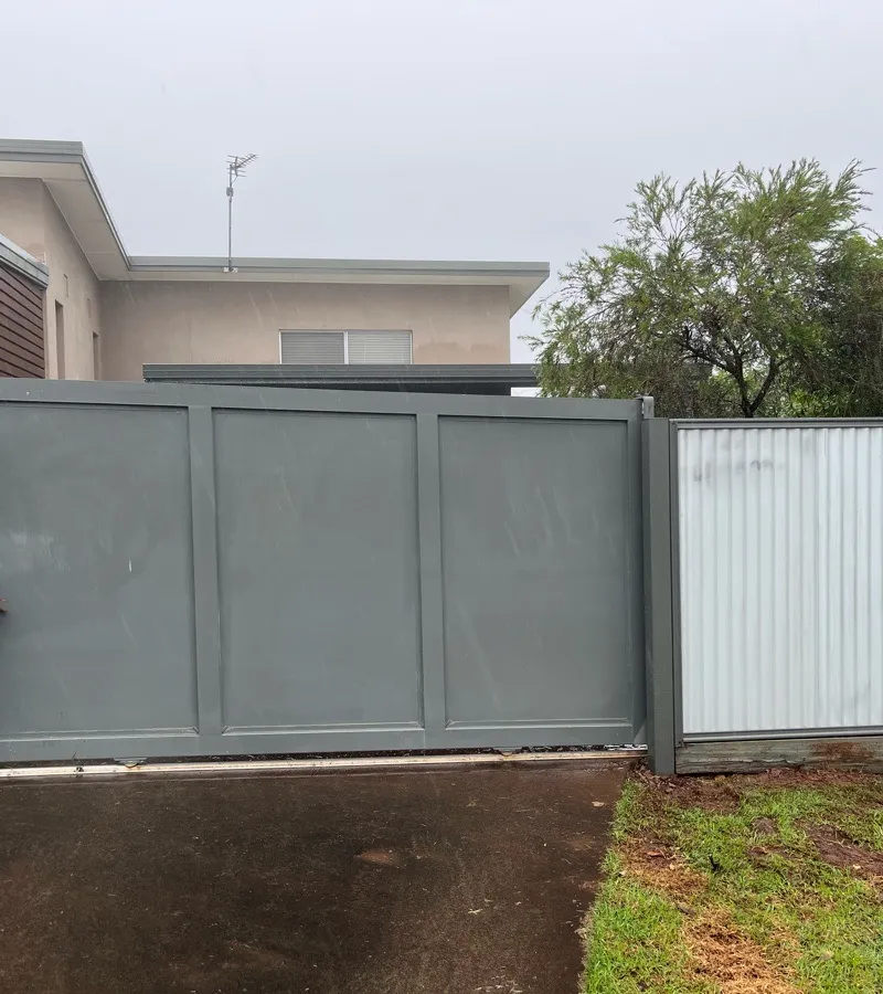 after Woodland Grey Colorbond Steel Sliding Gate – Guide Post, Rangeville
