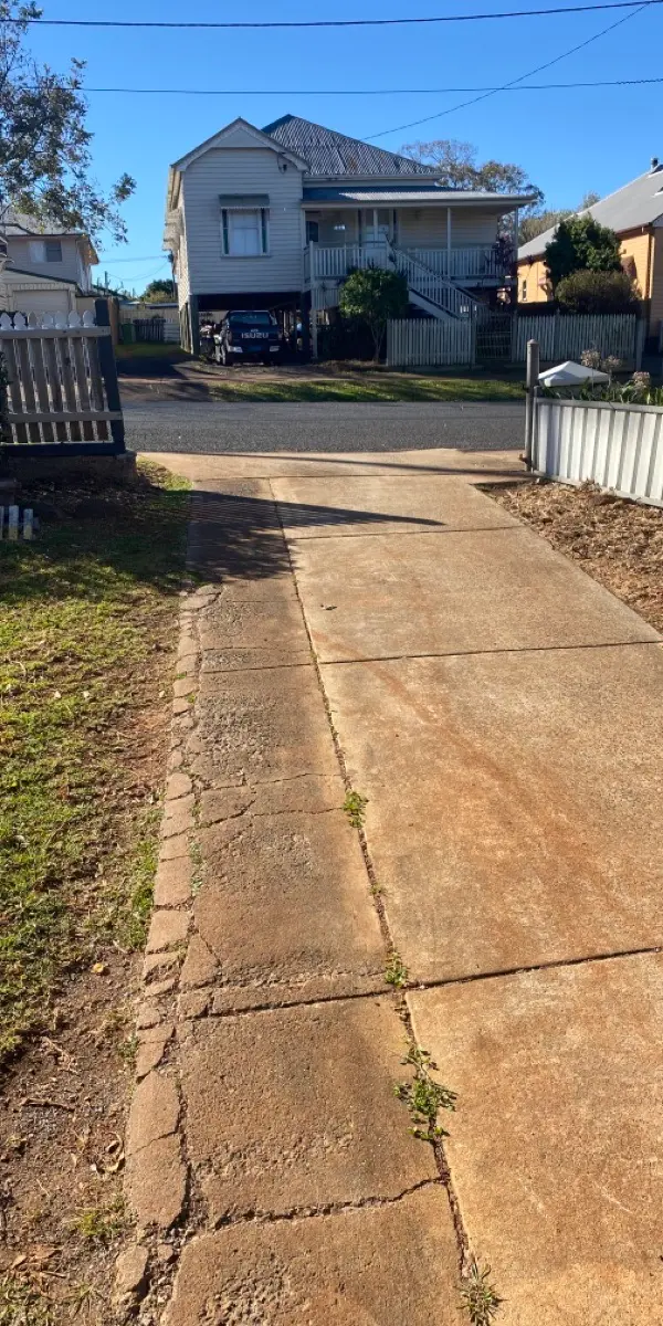 before White Timber Sliding Gate – Slide Gate + Motor, Newtown