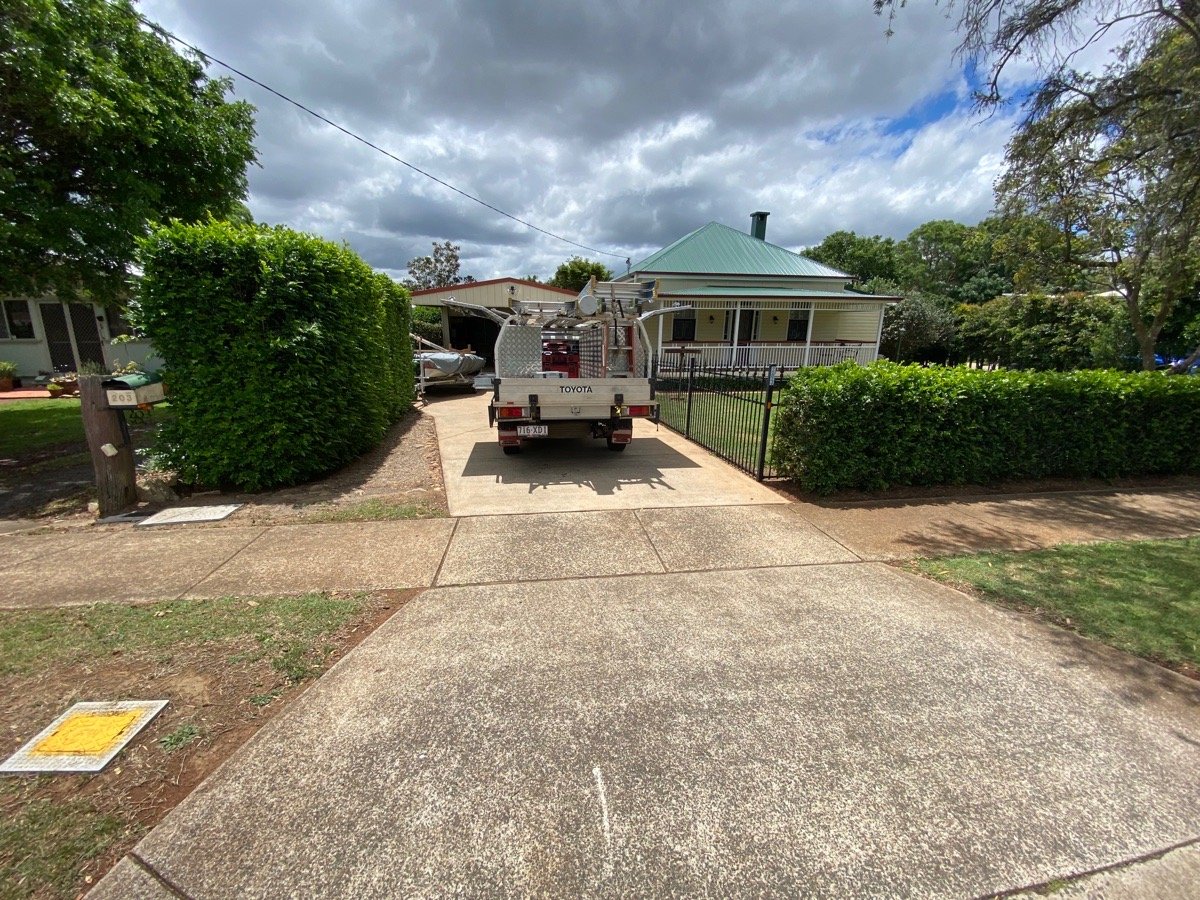 before N/A N/A Sliding Gate – Gate + Motor, Newtown