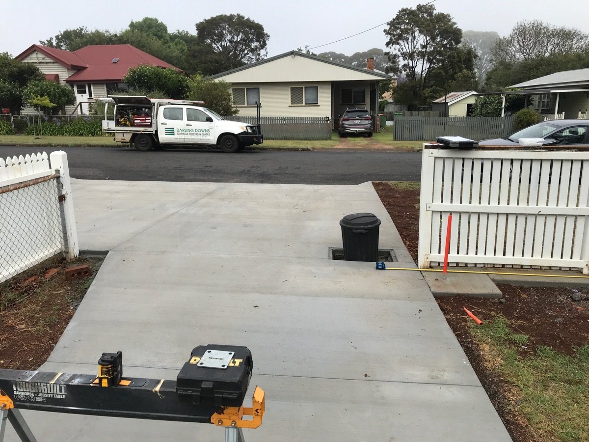 before Surfmist Powder-coated Aluminium Sliding Gate – Gate Fab, Newtown