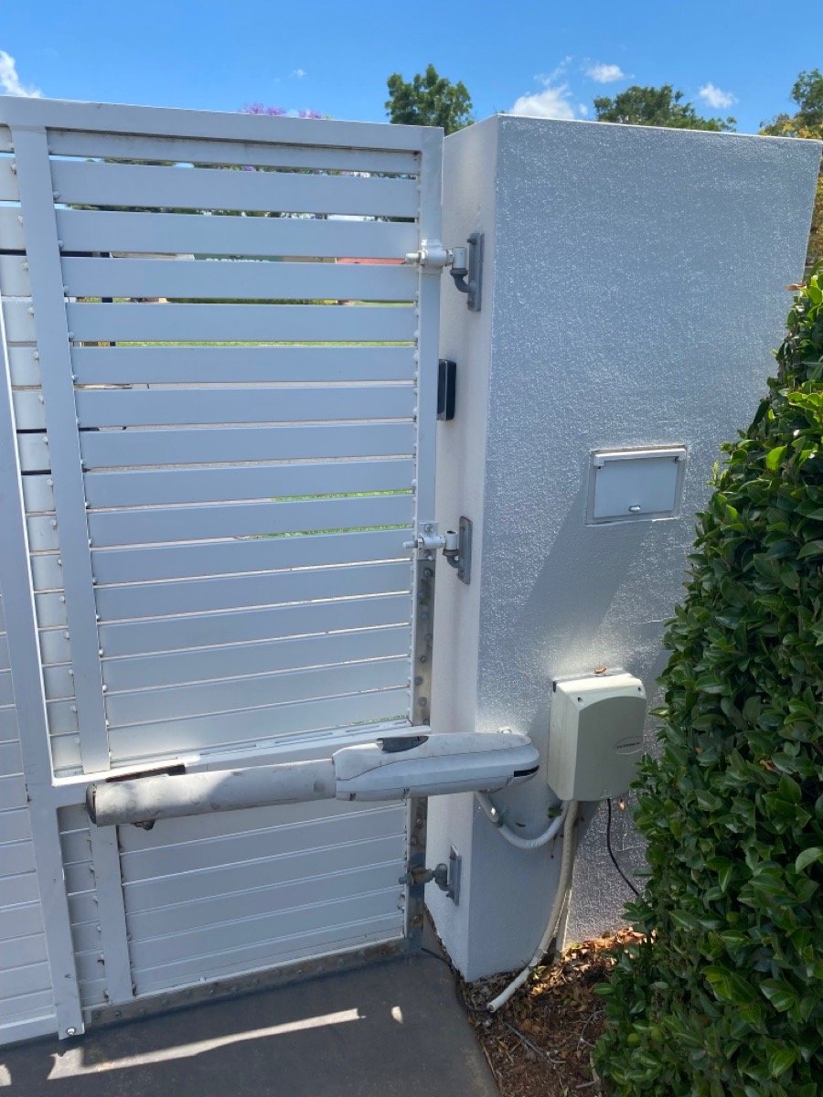 before White Powder-coated Aluminium Swing Gate – Gate + Motor, Middle Ridge