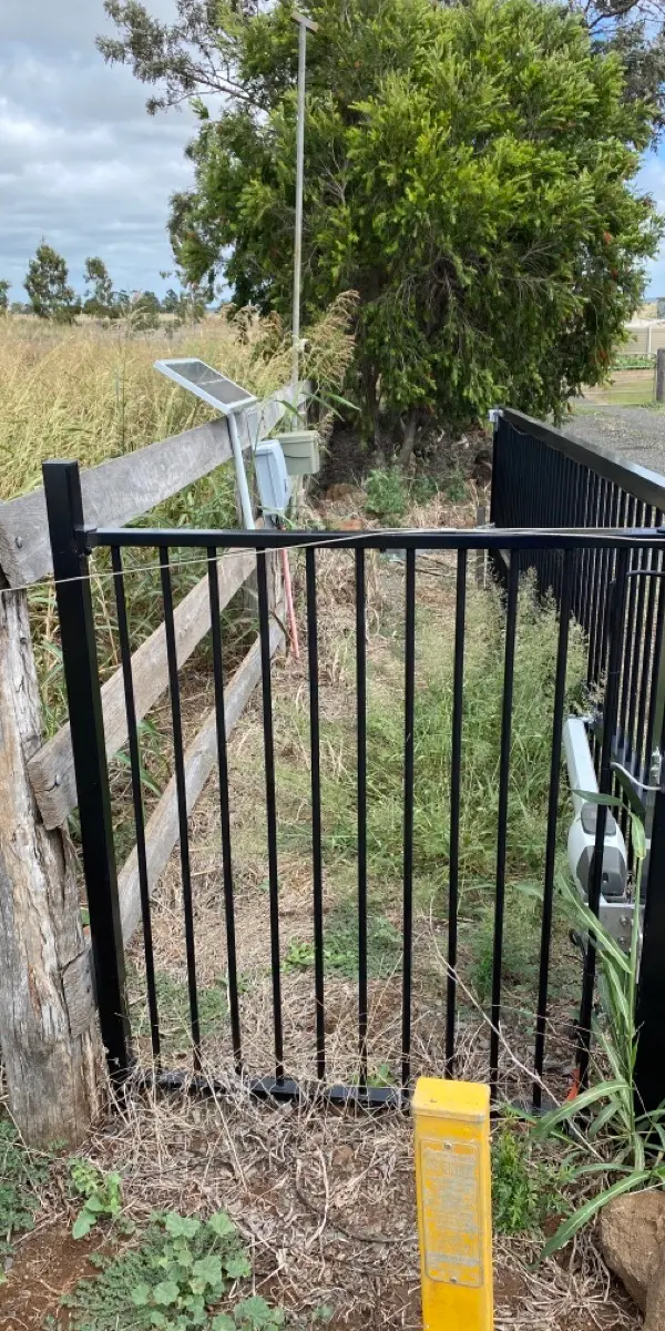 before Black Wrought Iron Swing Gate – Swing -> Slider convert + Gate Motor, Westbrook