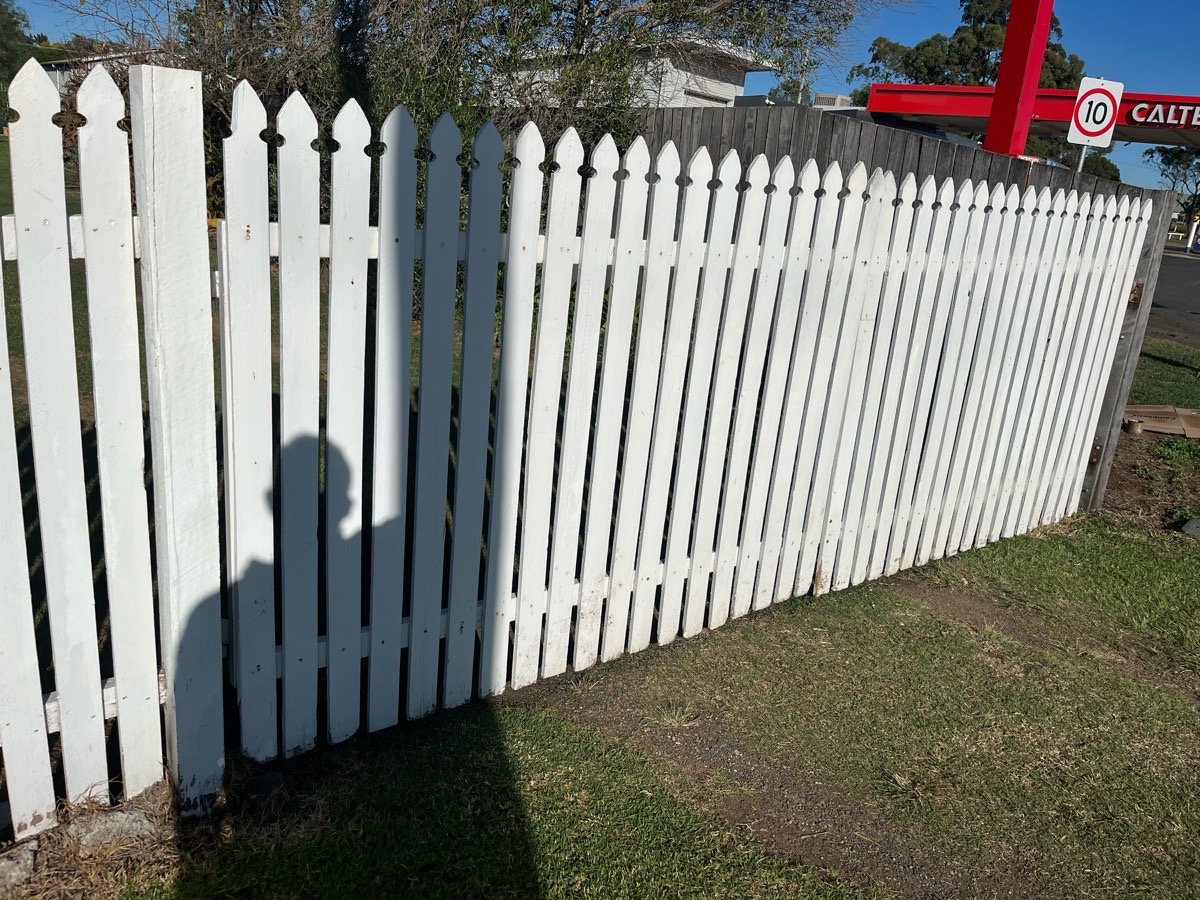 before White Timber Swing Gate – Swing Gate Motor, Oakey