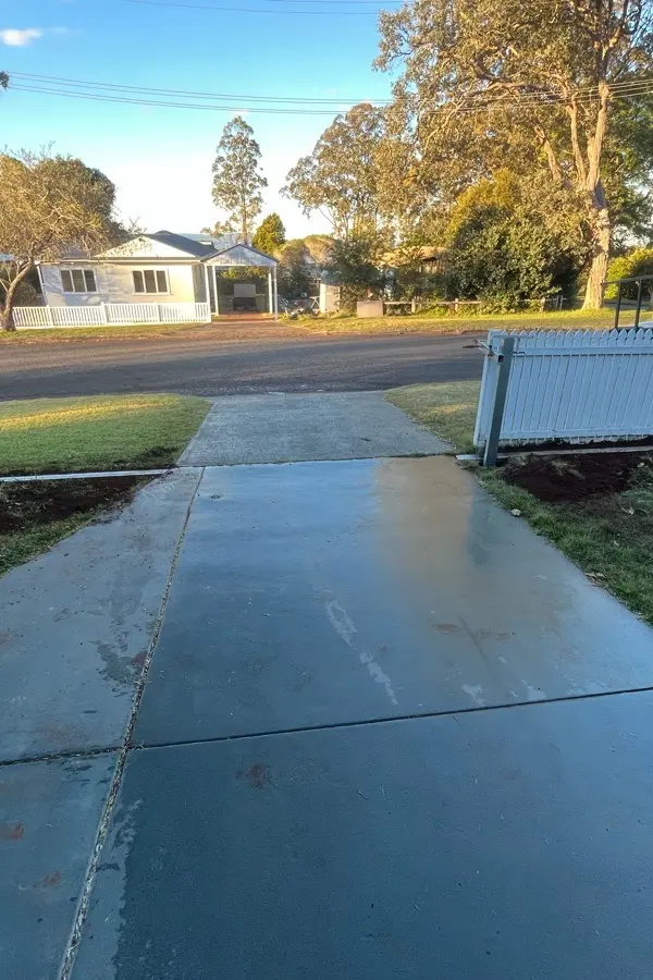 before White Timber Sliding Gate – Gate + PA, Mount Lofty