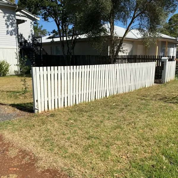 before White Timber Sliding Gate – Gate + Motor, Newtown