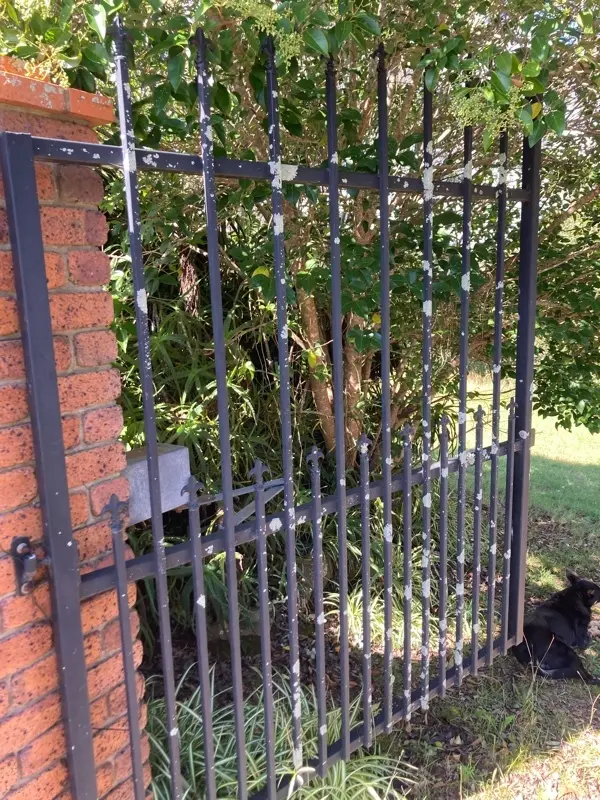 before Black Powder-coated Aluminium Swing Gate – Gate repairs, Kearneys Spring