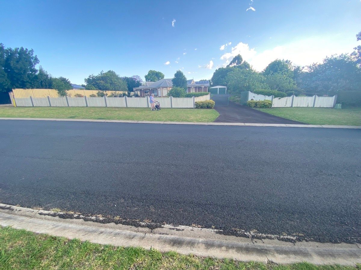 before White Timber Sliding Gate – Slide Gate + Fencing, Highfields