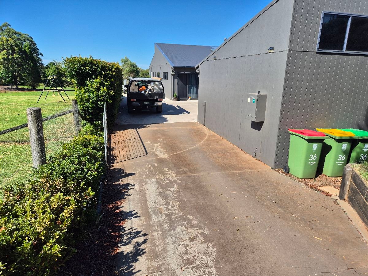before N/A N/A Sliding Gate – Gate + Motor, Kleinton