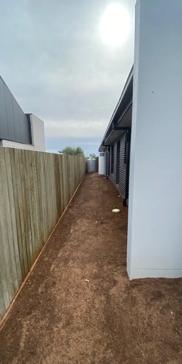 before N/A N/A Swing Gate – Gate + Motor, Middle Ridge
