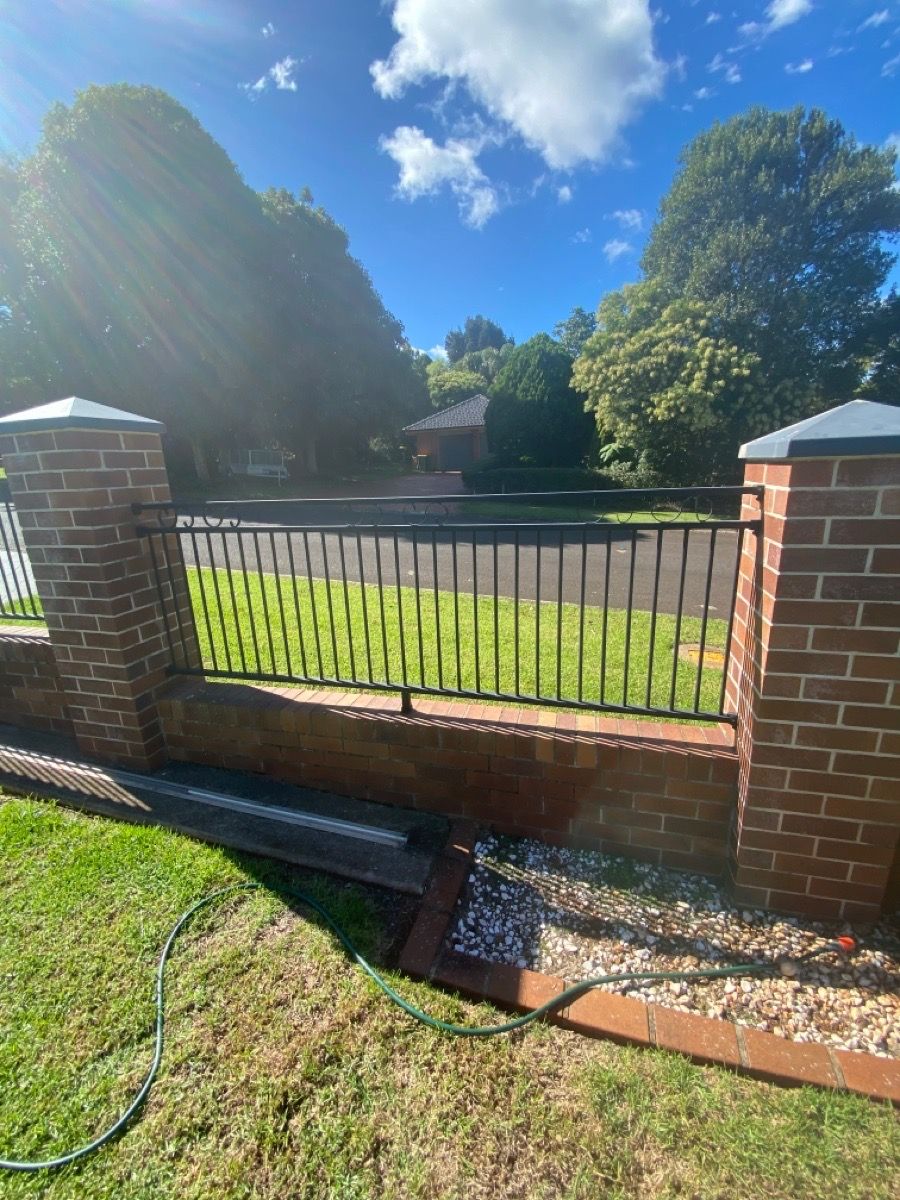 before N/A N/A Swing Gate – Custom Arch-Top PA Gate, Middle Ridge