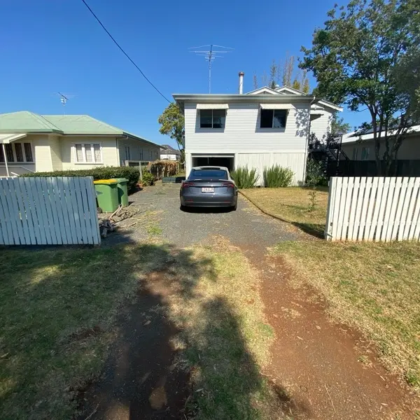 before N/A N/A Sliding Gate – Gate + Motor, Newtown
