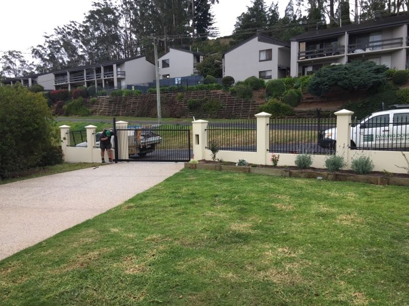 before Black Powder-coated Aluminium Sliding Gate – Fab Gate + Infill Panels, Mount Lofty