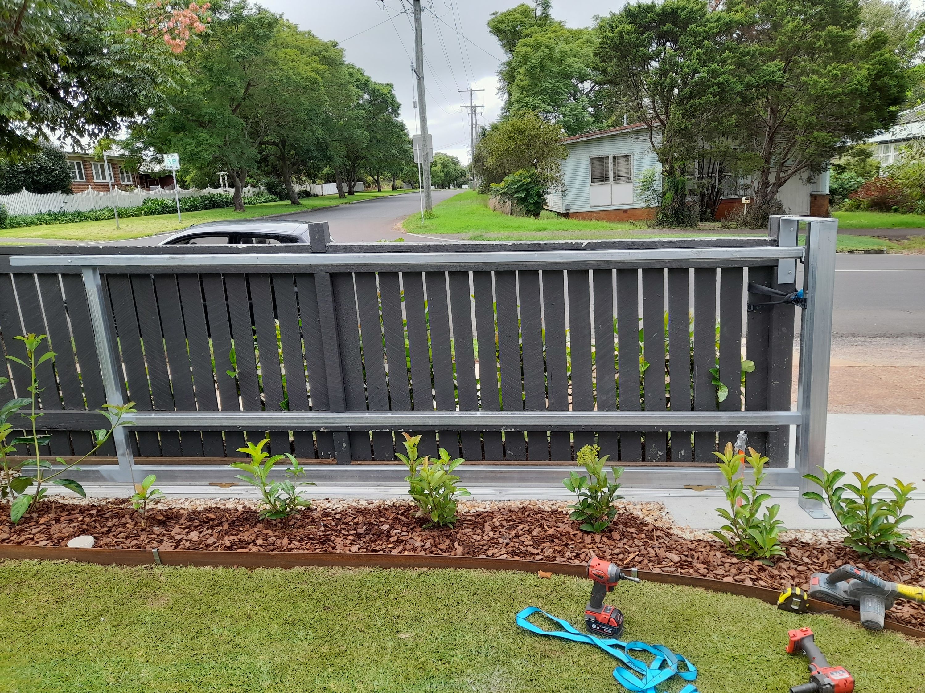 in progress Galvanised Pipe-Galvanised Sliding Gate – Gate Catch (Fabricated), Mount Lofty