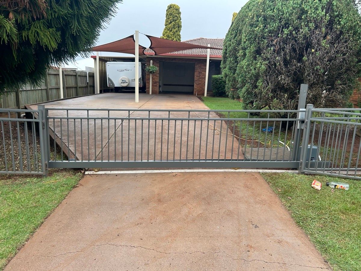 in progress Mixed Aluminium Sliding Gate – Slide Gate + Motor, Wilsonton Heights