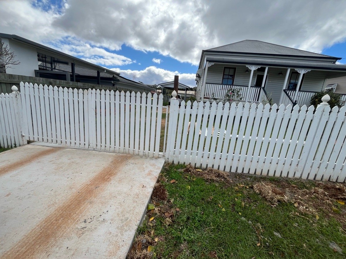 in progress Galvanised Galvanised Sliding Gate – Gate + Motor, East Toowoomba