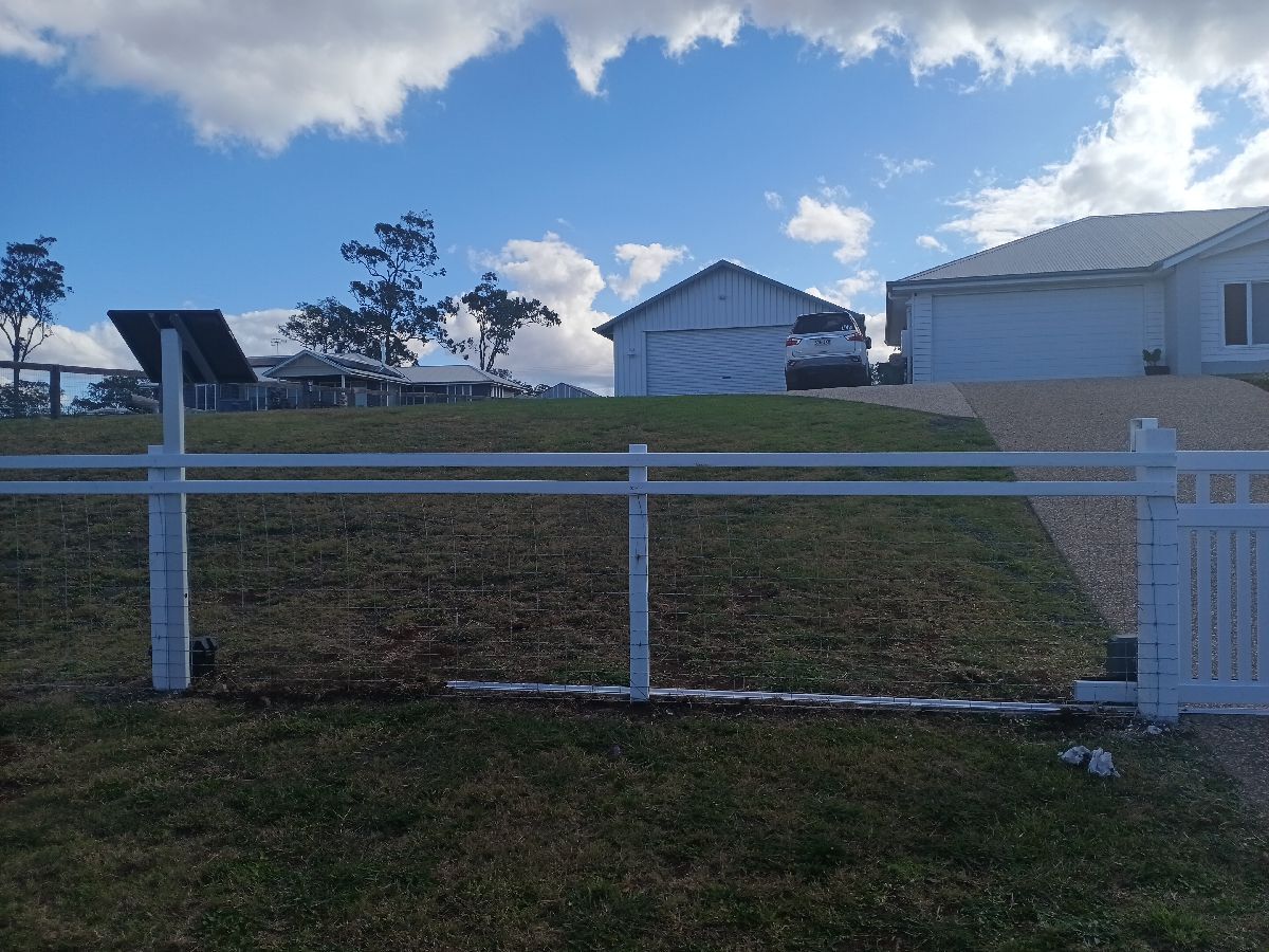 in progress Pro Texture White Powder-coated Aluminium Sliding Gate – Slide Gate + Motor, Mount Rascal