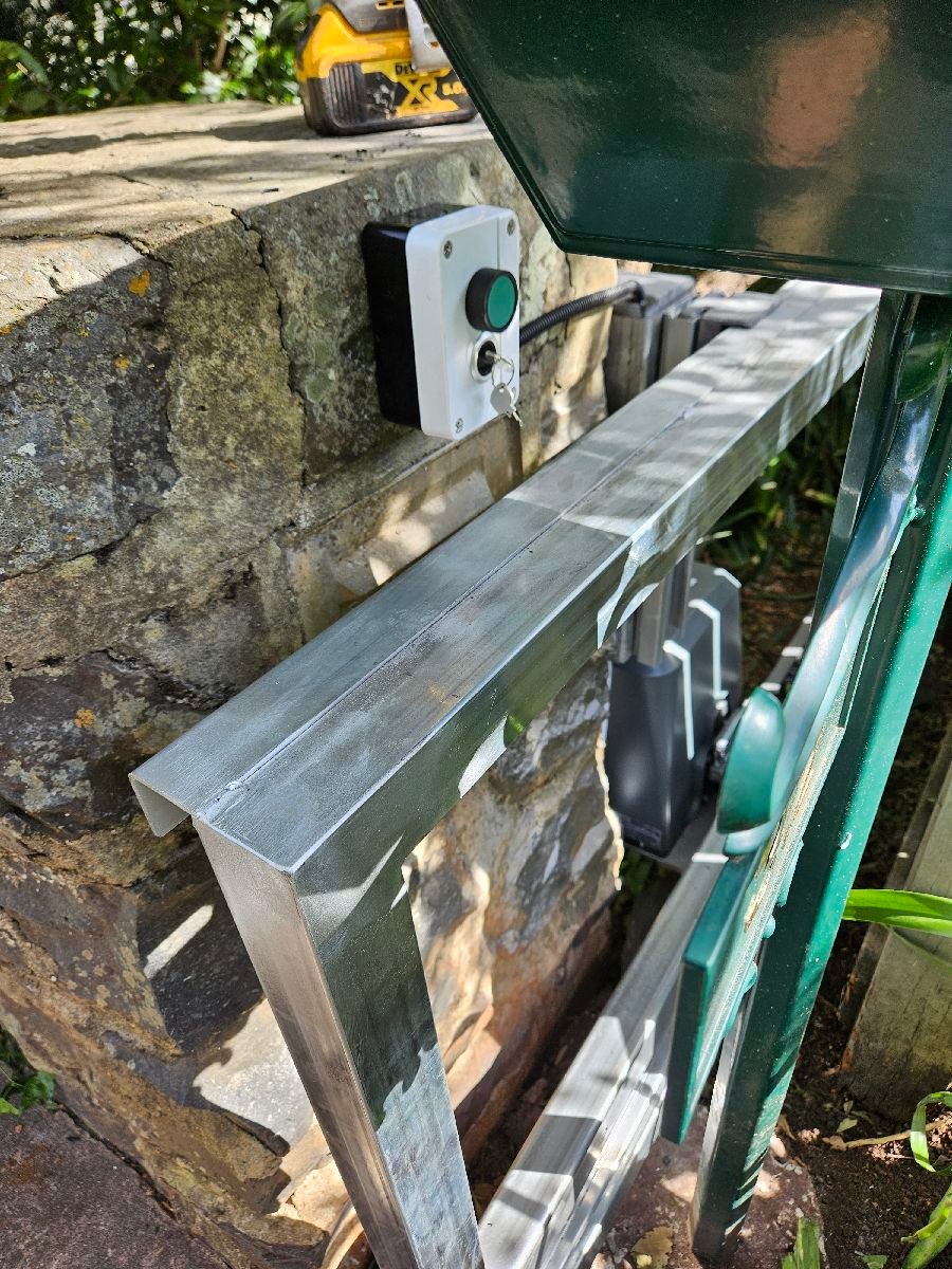 in progress Galvanised Galvanised Sliding Gate – Slide Gate, Mount Lofty